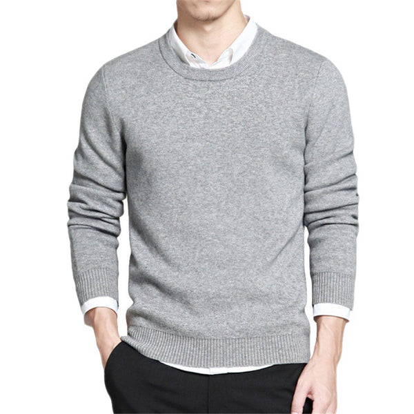 Suéter de punto delgado con cuello redondo para hombre de moda