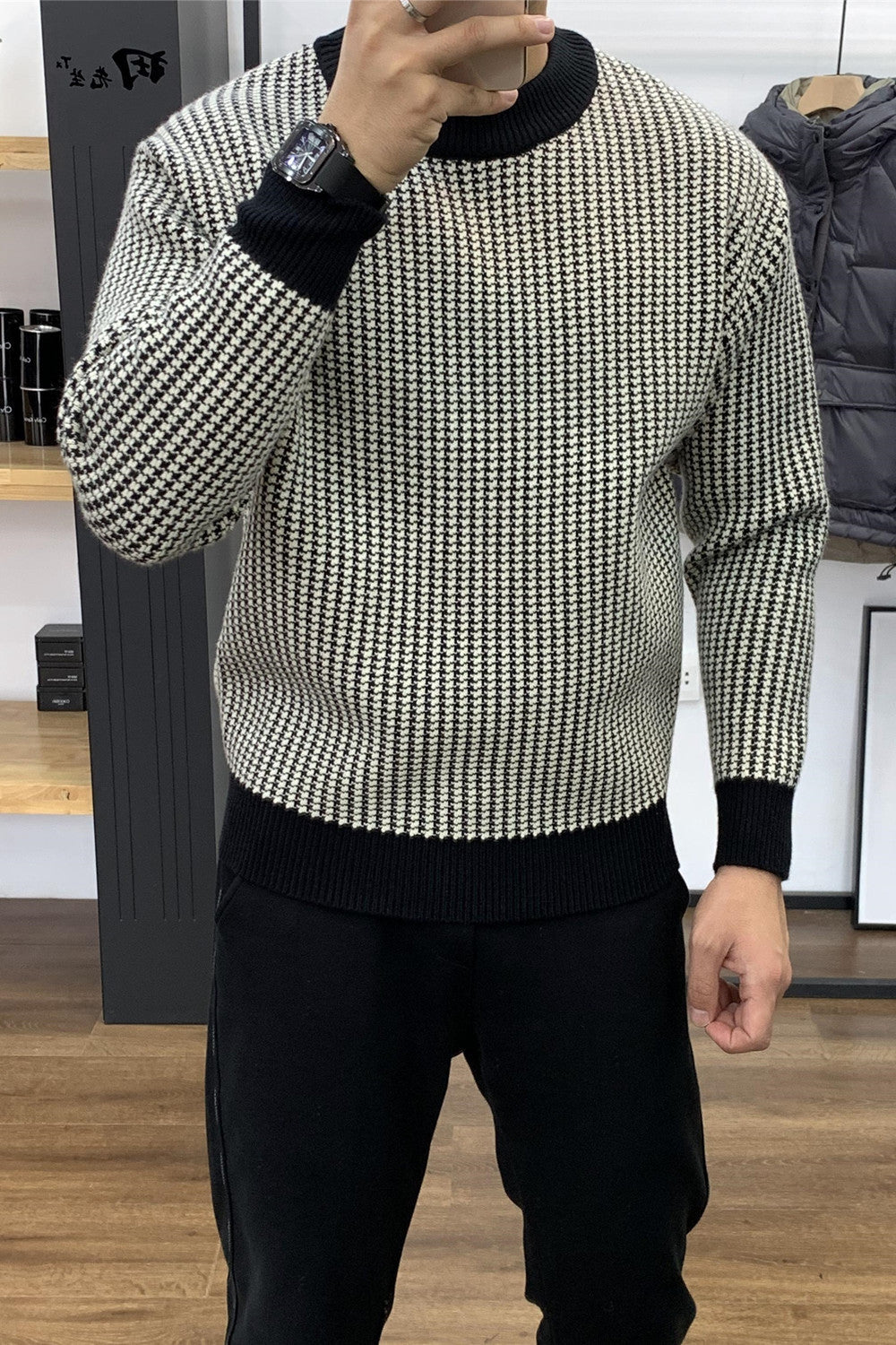 Maglione a quadri spesso con scollo tondo e vestibilità slim fit