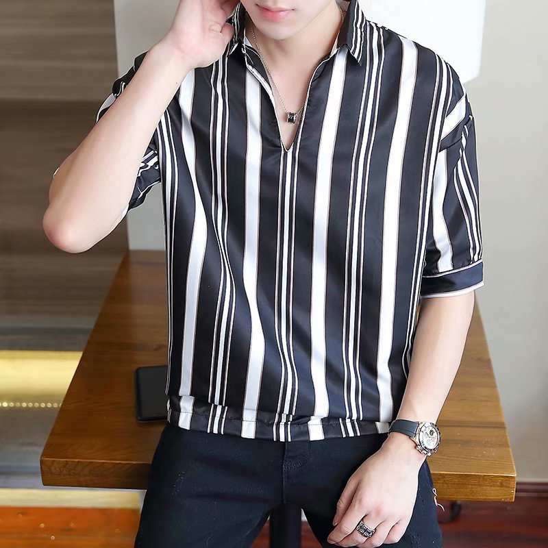 Striped Five-Point Sleeve Shirt