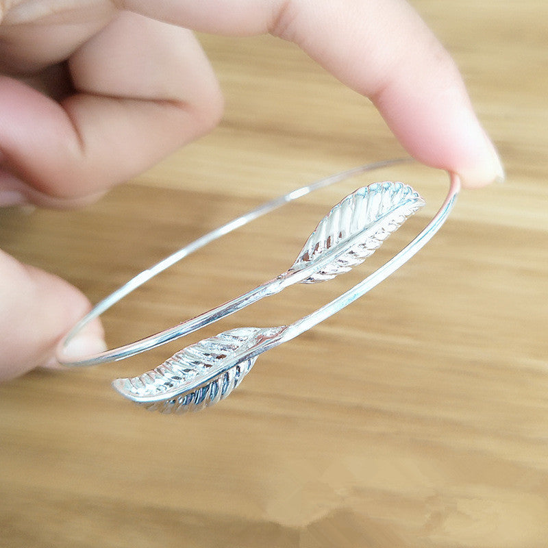 Women's Leaf Bracelet