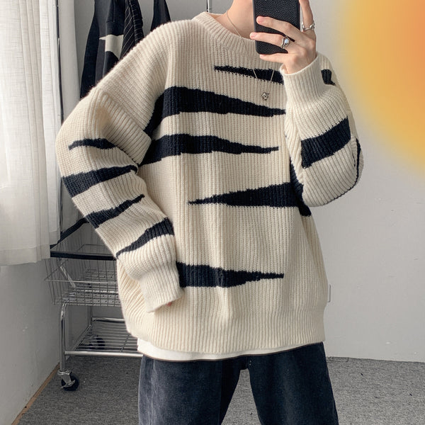 Black And White Contrast Loose Sweater For Men And Women