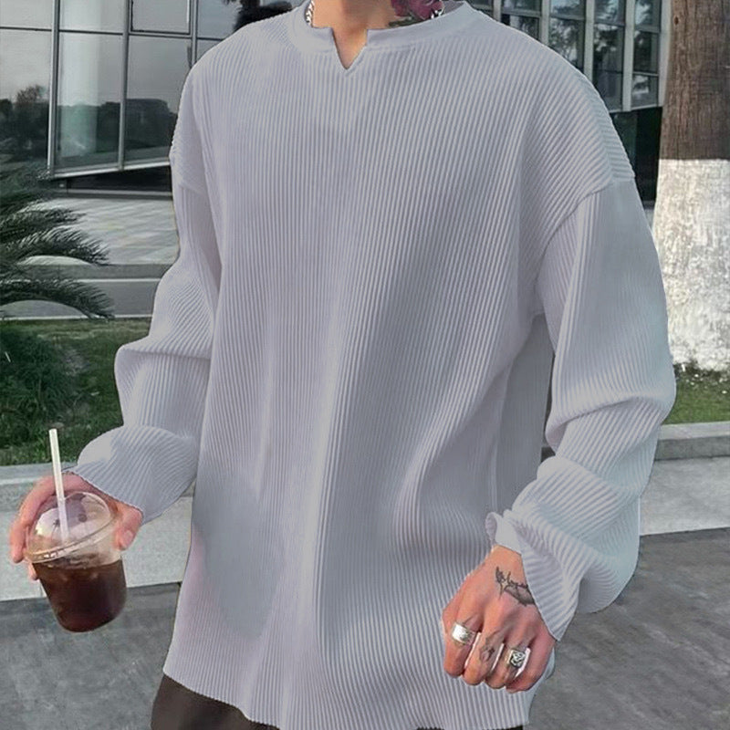 Men's V-neck Pullover sweater With A Trendy Bottom