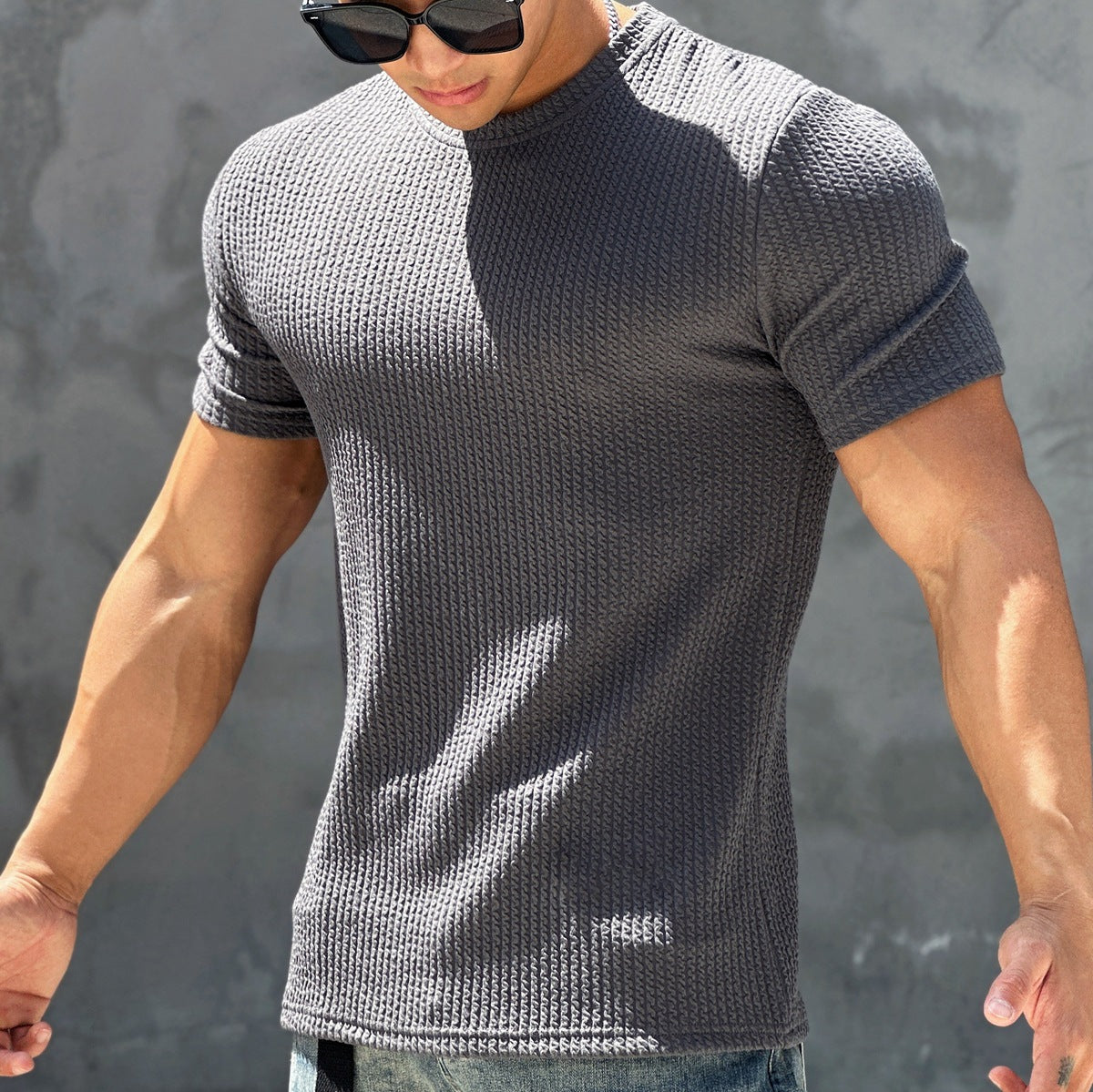 Short Sleeved Men's Textured Quick Drying T-shirt