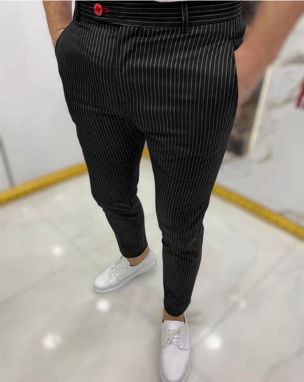 Pantalones casuales delgados de rayas delgadas para hombres