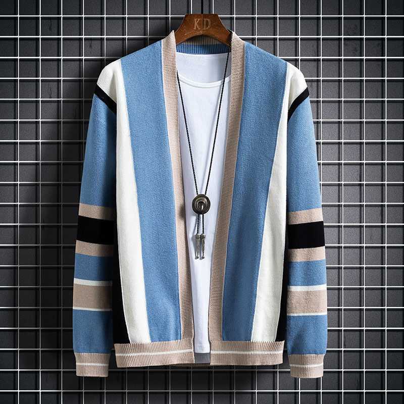 Maglione cardigan autunno e inverno