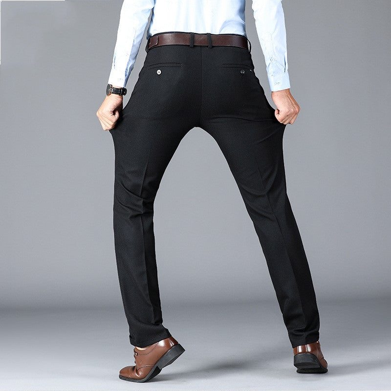 Pantalones de negocios informales para hombres de mediana edad