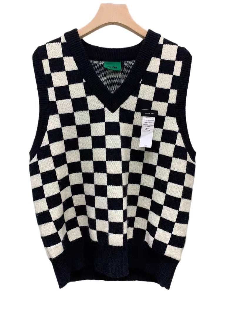 V-collar Preppy Style Chessboard Plaid Sweater Vest