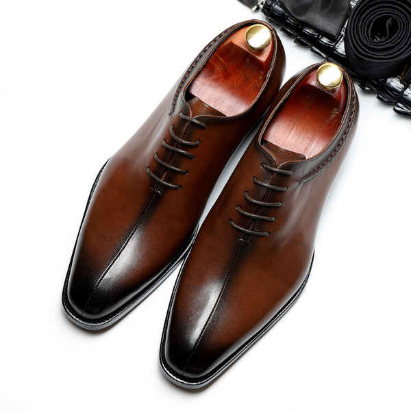 Zapatos británicos de cuero con cordones y punta en punta para hombre