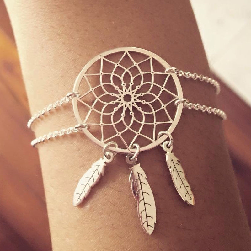 Pulsera con patrón calado atrapasueños 