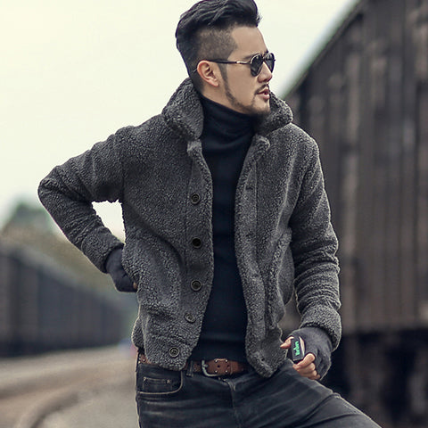 Chaqueta polar con cuello de piel 