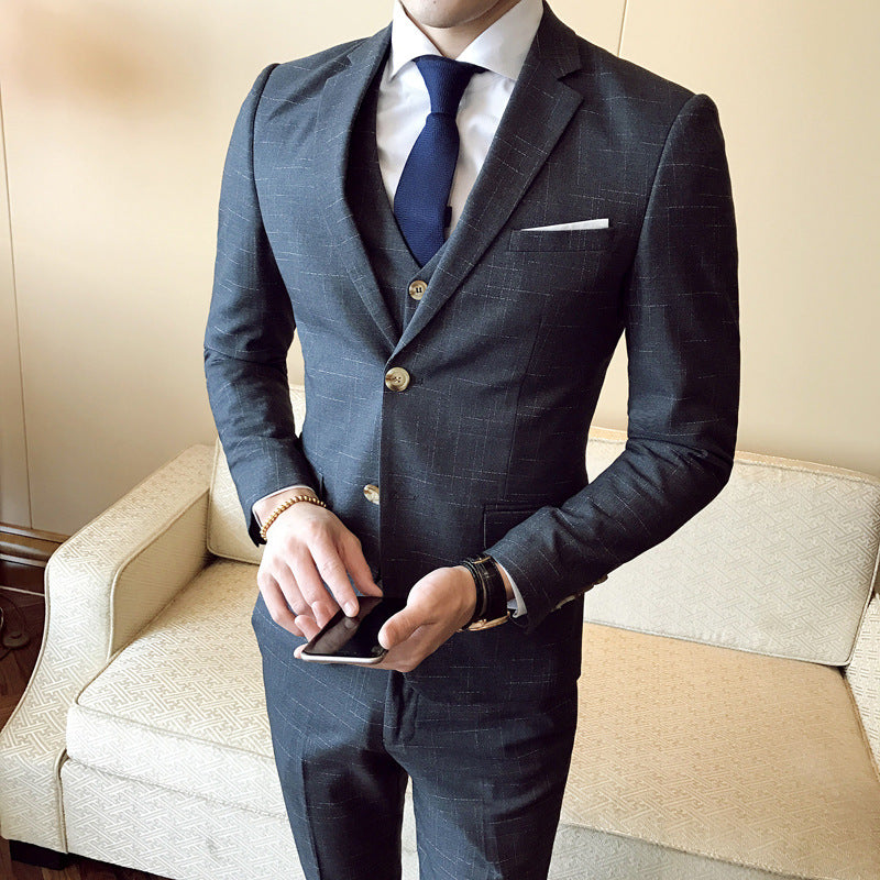 Slim-fit men's plaid three-piece suit