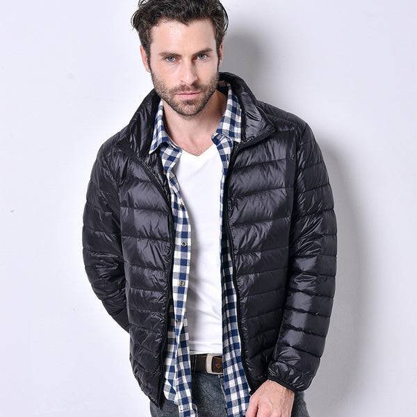 Chaqueta de plumón informal para hombre.