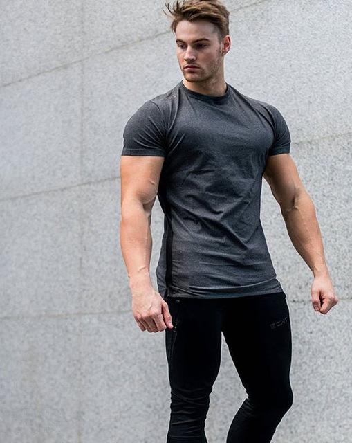 Short sleeve t-shirt men