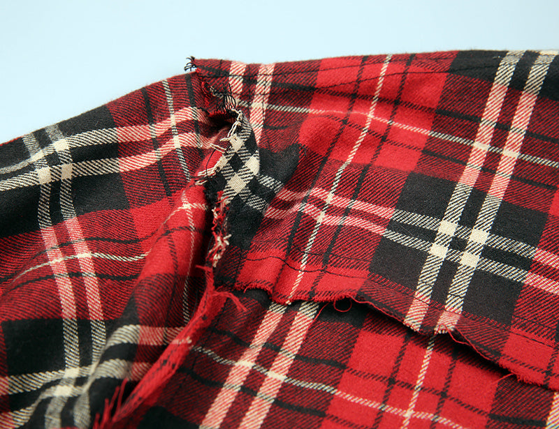 Camisa escocesa de algodón con parte inferior de roca hecha jirones y cuadros rojos escoceses