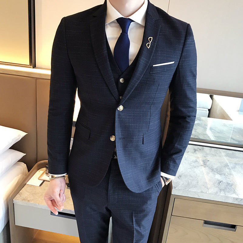 Slim-fit men's plaid three-piece suit