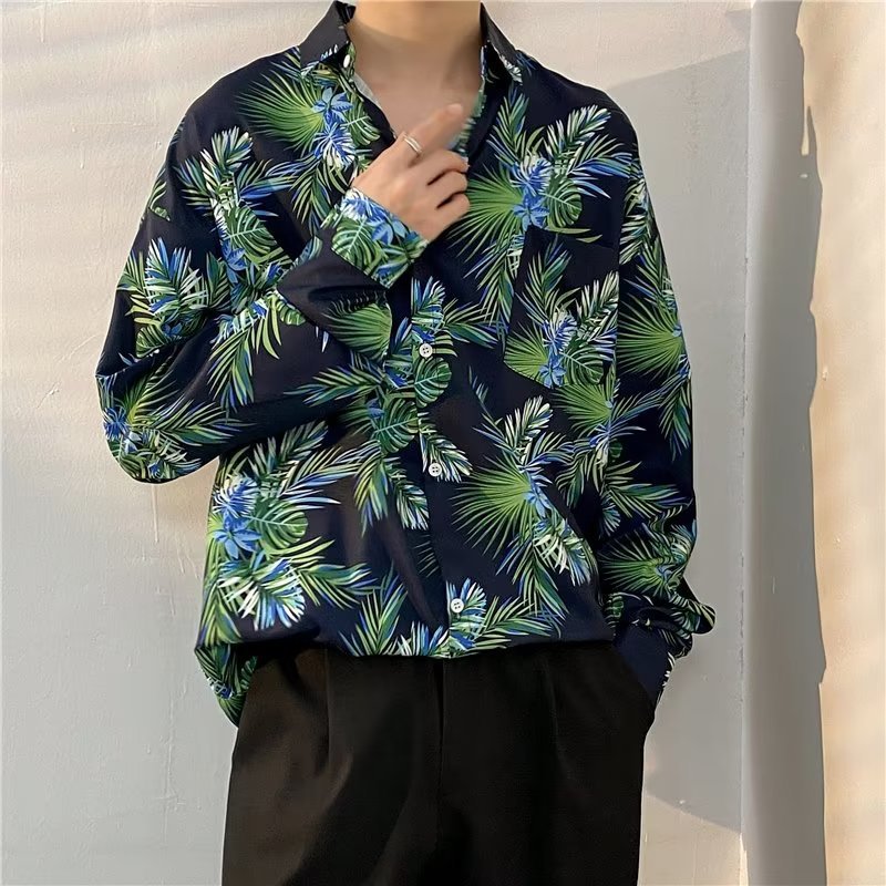 Camisa casual floral de manga larga para hombre.