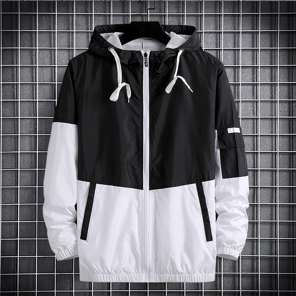 Chaqueta deportiva con capucha para hombre.