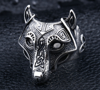 Punk Wolf Ring