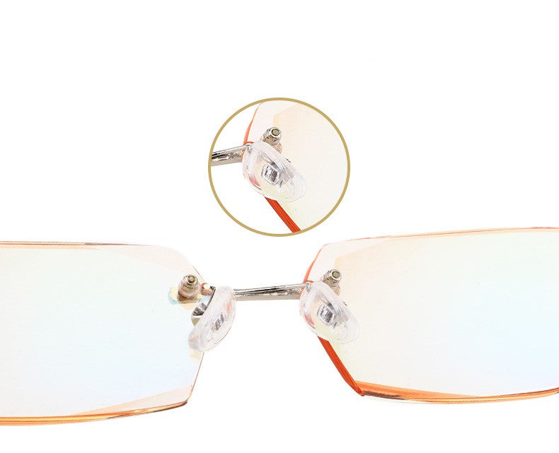 Diamond-cut reading glasses