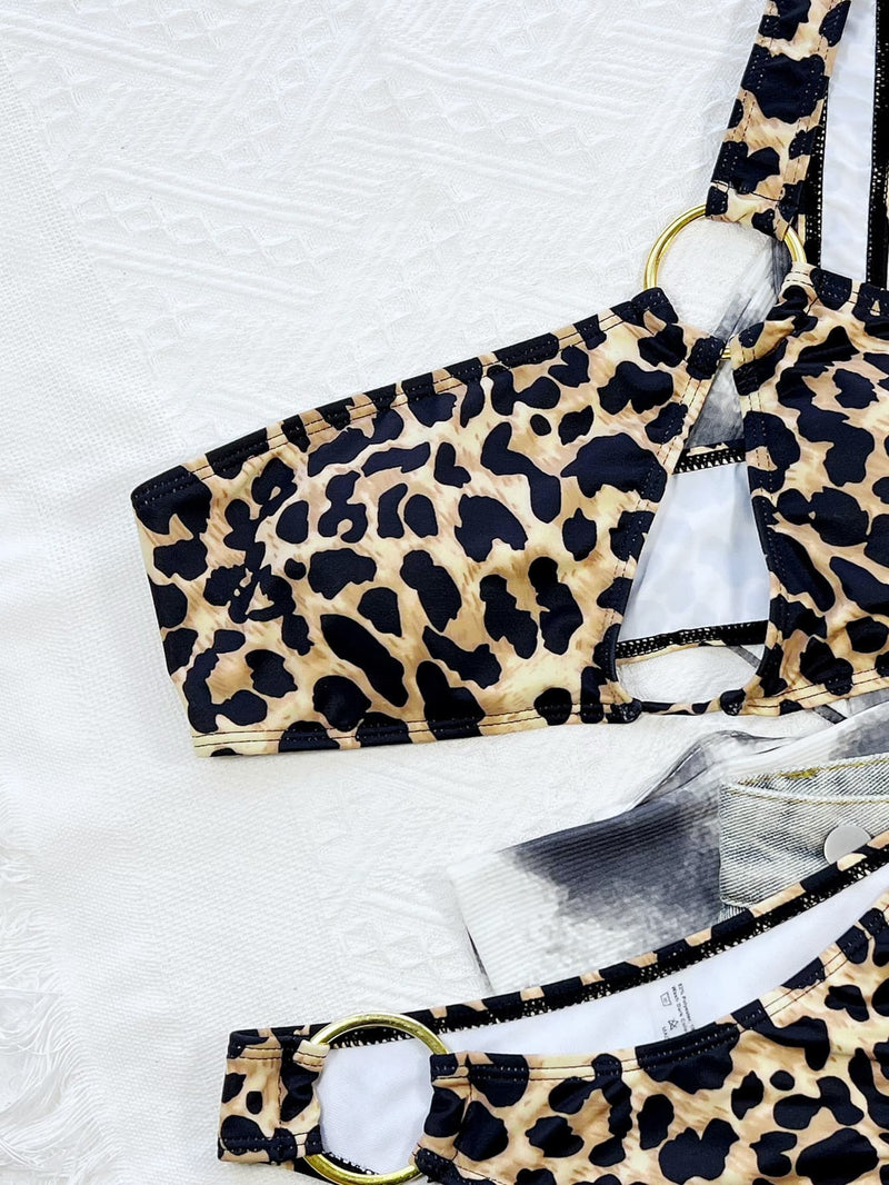 Conjunto de bikini de leopardo con un solo hombro