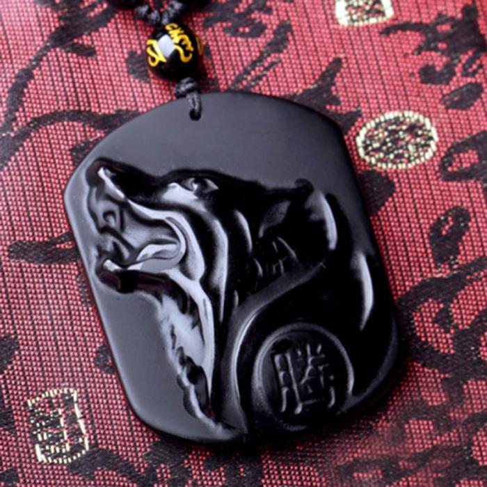 Nuevo Collar con colgante de amuleto de cabeza de lobo tallado en obsidiana