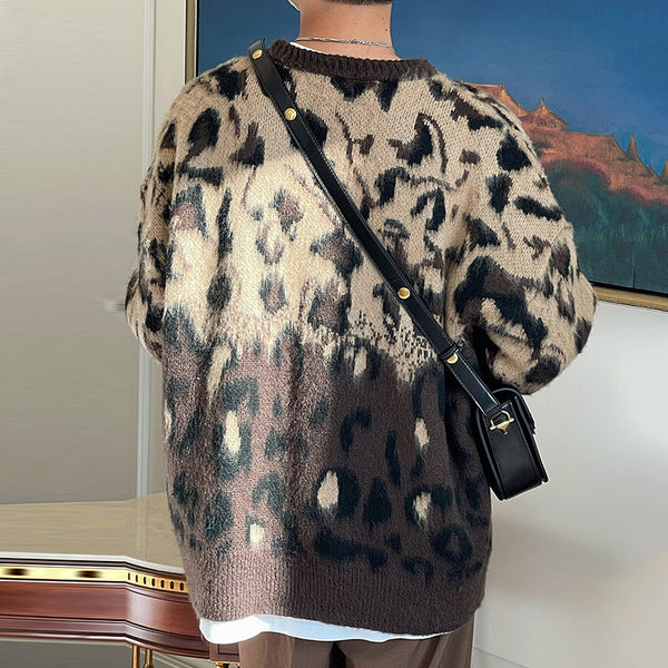 Suéter de punto retro con estampado de leopardo y cuello redondo para hombre