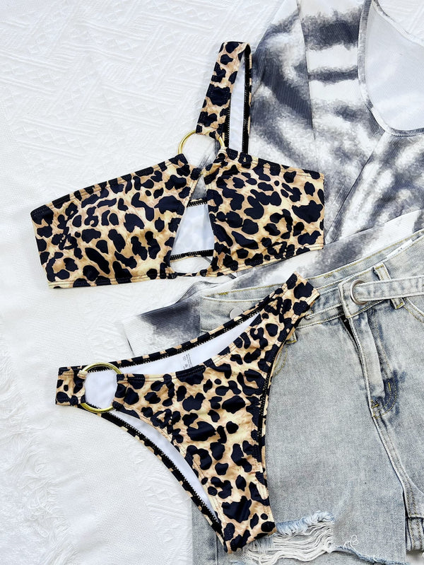 Conjunto de bikini de leopardo con un solo hombro