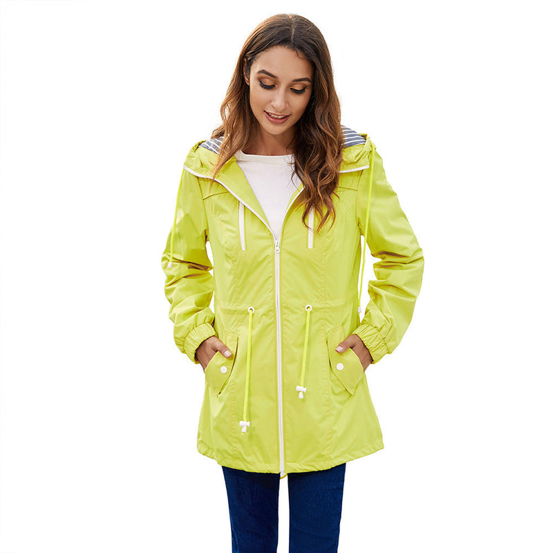 Chaqueta impermeable larga con capucha para mujer